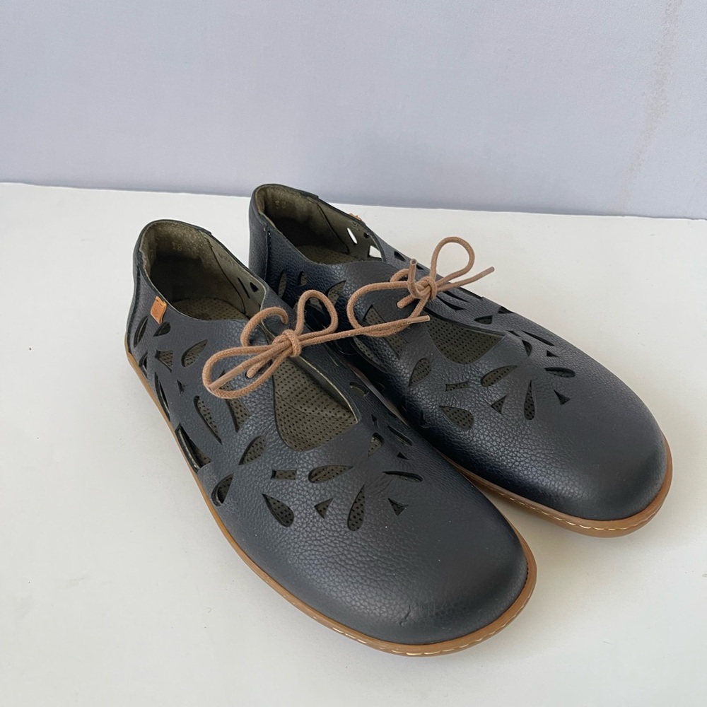 Naturalista 5271 Viajero Eyelet cutout Mary Jane Flats 38 - Picture 12 of 12